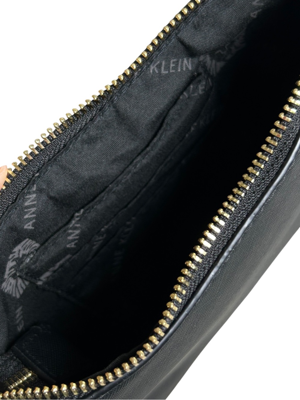 Anne Klein 4-Piece Interchangeable Crossbody Bag Set Black Purse Wallet Pouch - Picture 7 of 15